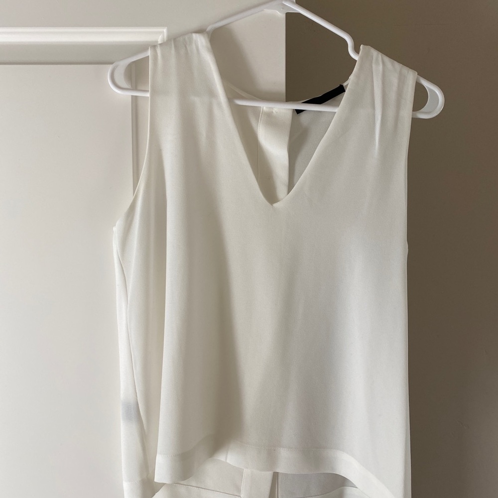 Jenni Kayne White Sleeveless Blouse